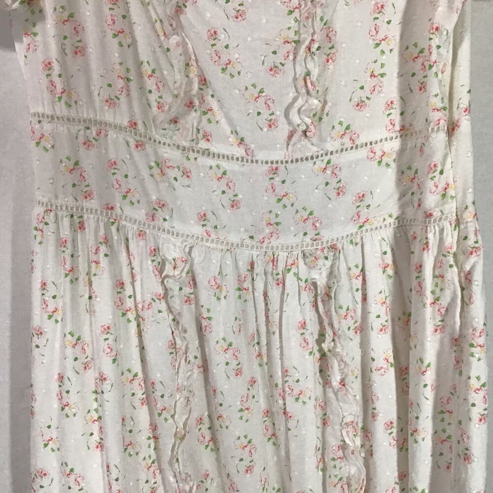 Romantic White Floral Maxi Dress with Puff Sleeves - Picture 4 of 12